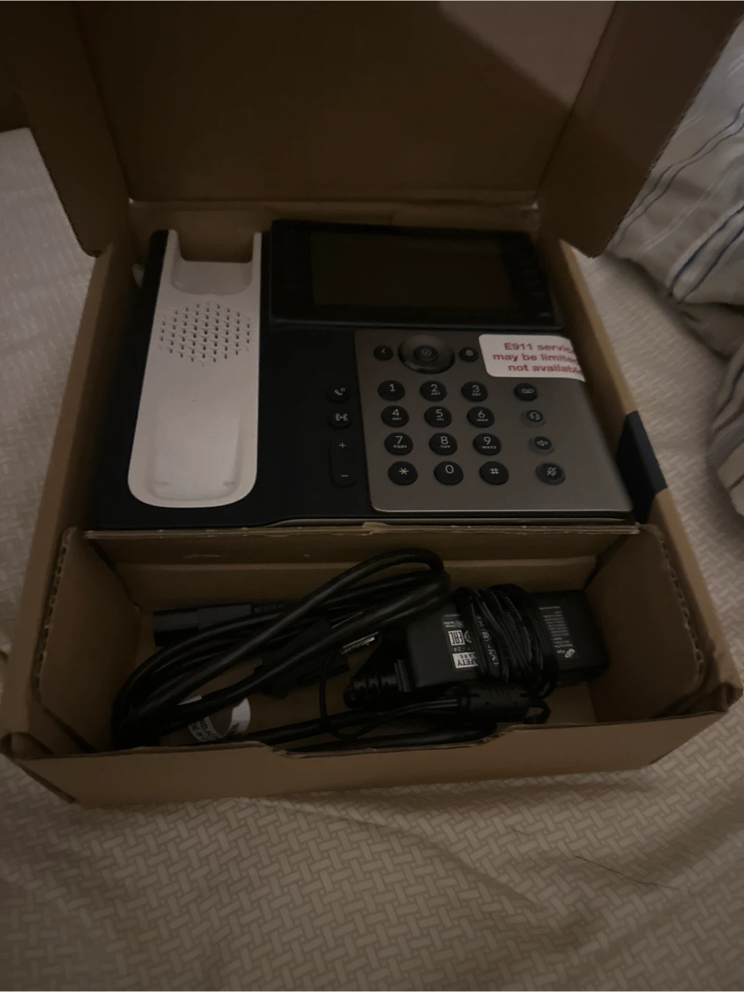Poly Edge E550 IP Phone - photo 3