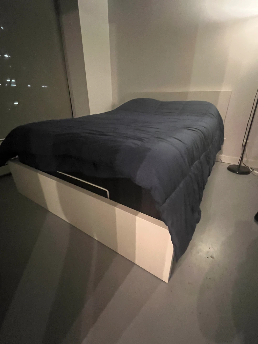 IKEA Malm Queen hydraulic Storage bed