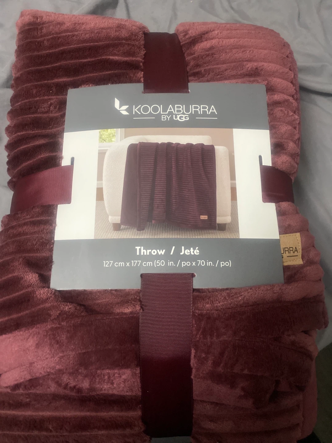 Koolaburra by UGG Throw Blanket - Burgundy