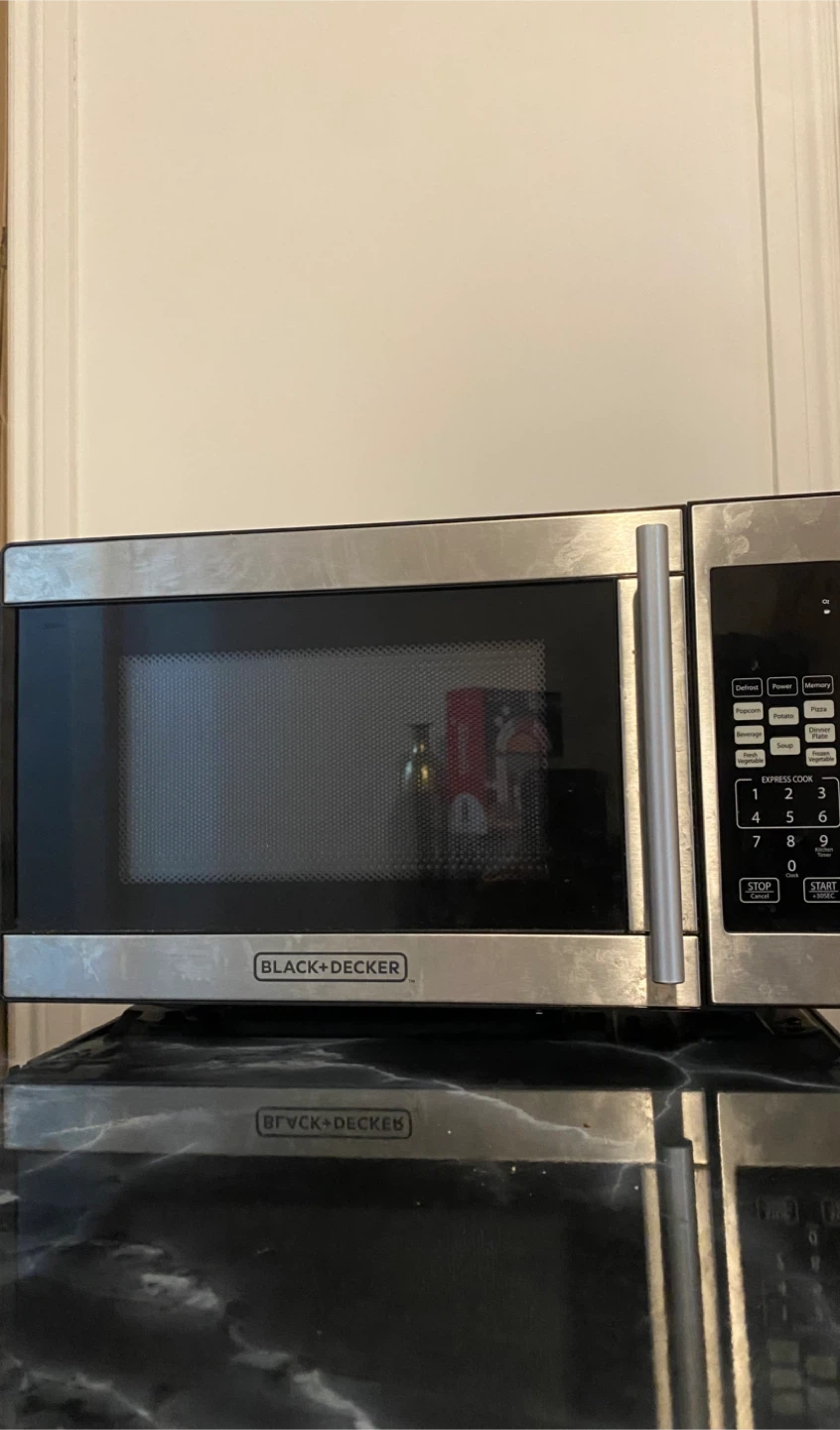 Black+Decker Microwave - photo 3