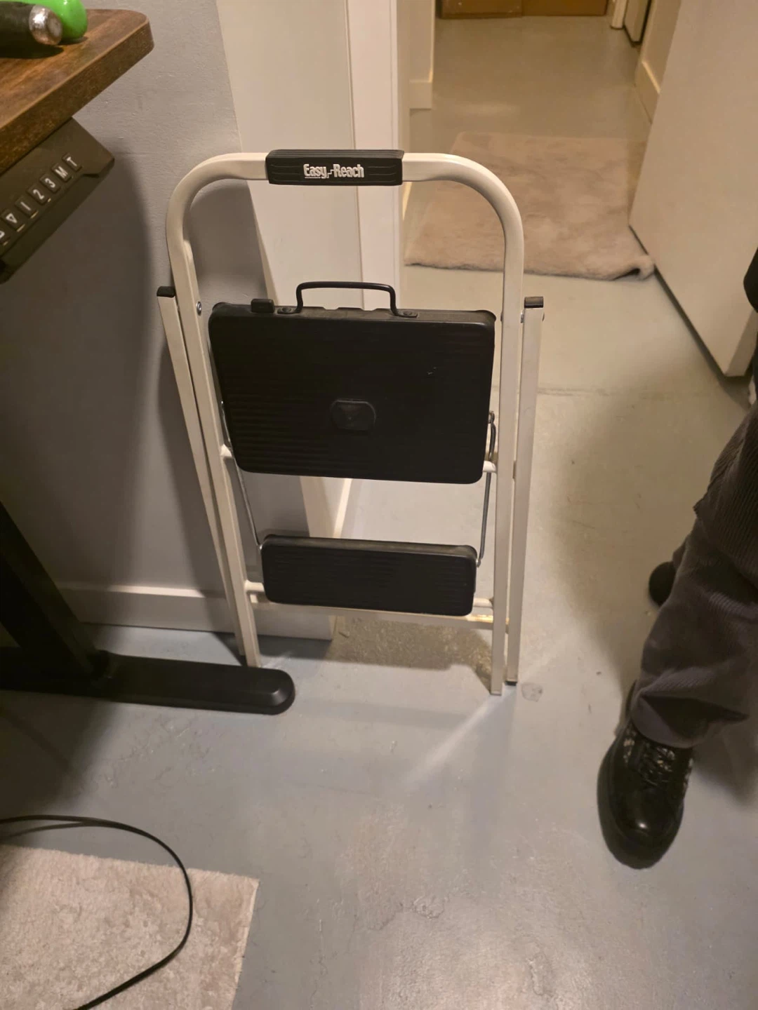 Easy-Reach Folding Step Stool