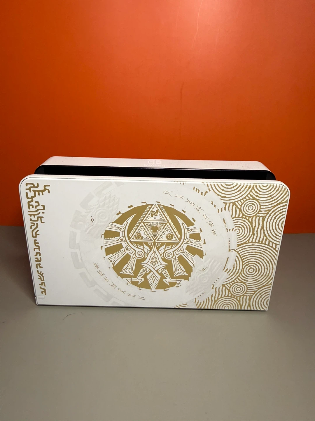 Nintendo Switch OLED Special Edition - The Legend of Zelda - photo 3