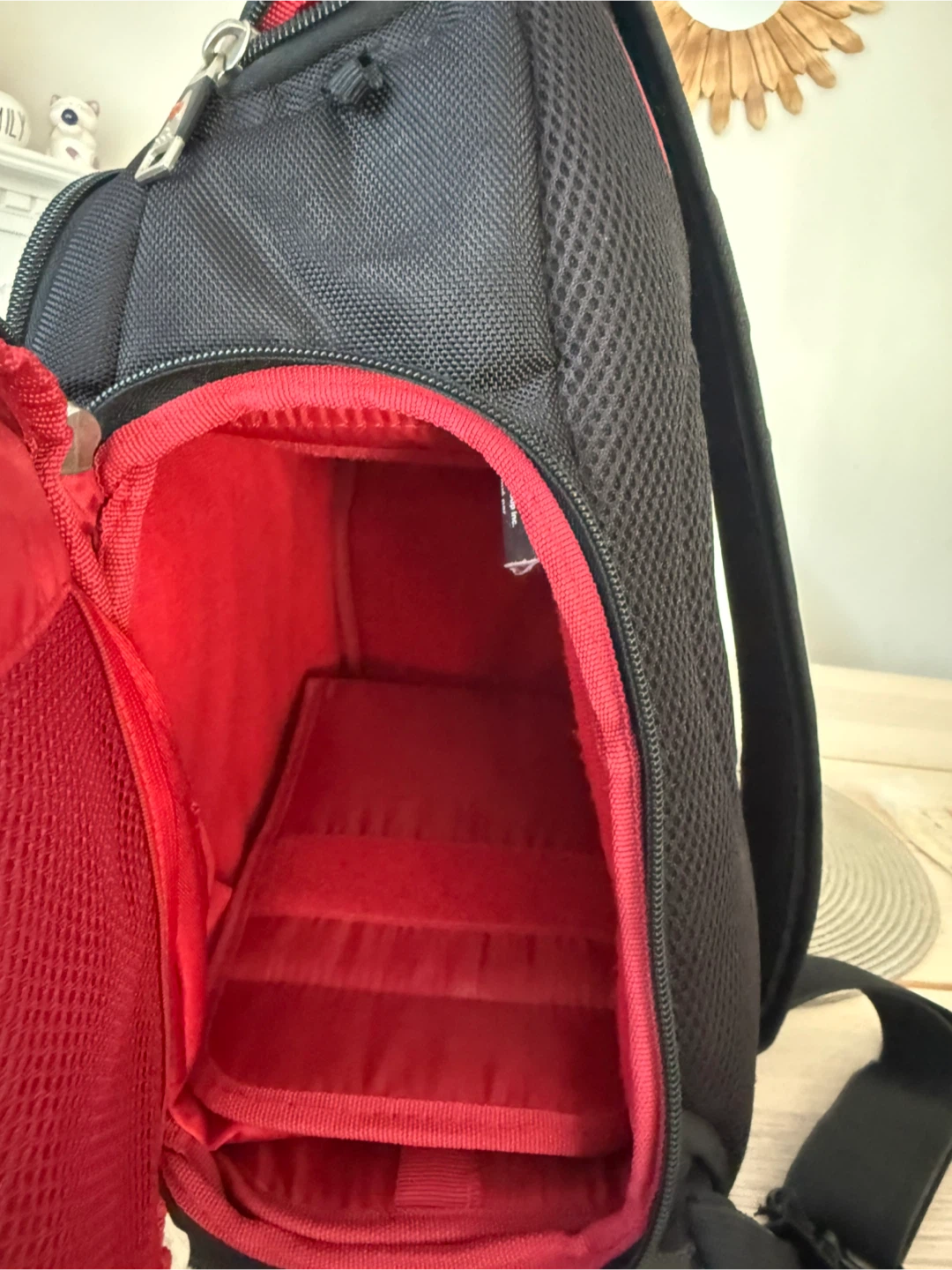 Swiss Gear Camera Backpack Bag - Black & Red - photo 2