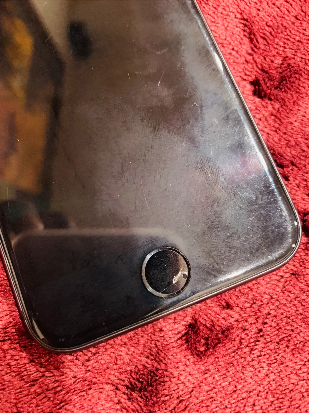 Apple iPhone 8 - photo 3