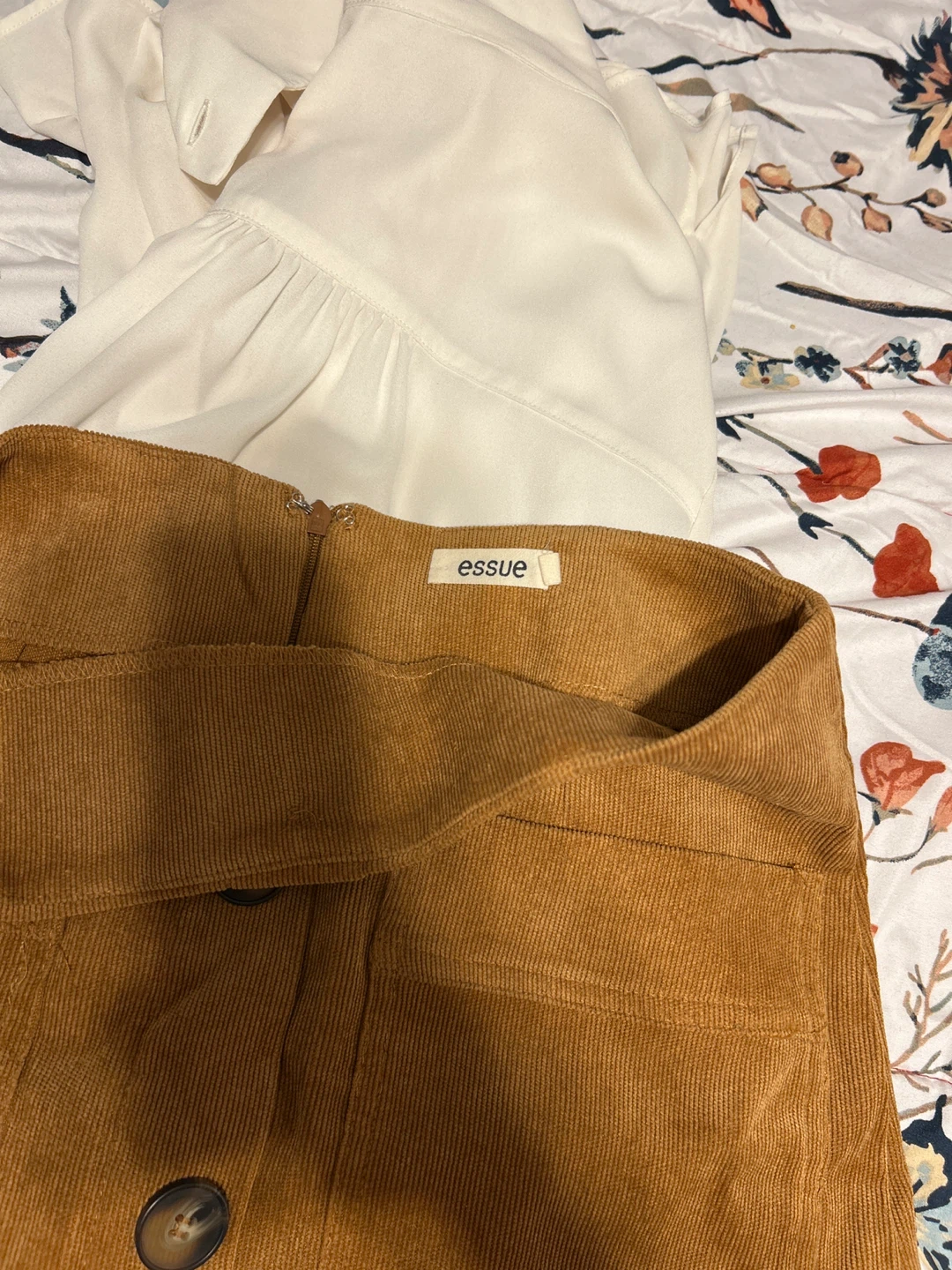 UNIQLO White Bow Blouse and Essue Brown Corduroy Skirt - photo 5
