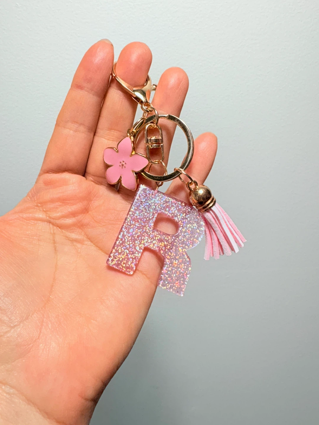 Glitter Letter R Keychain with Flower Charm - photo 3