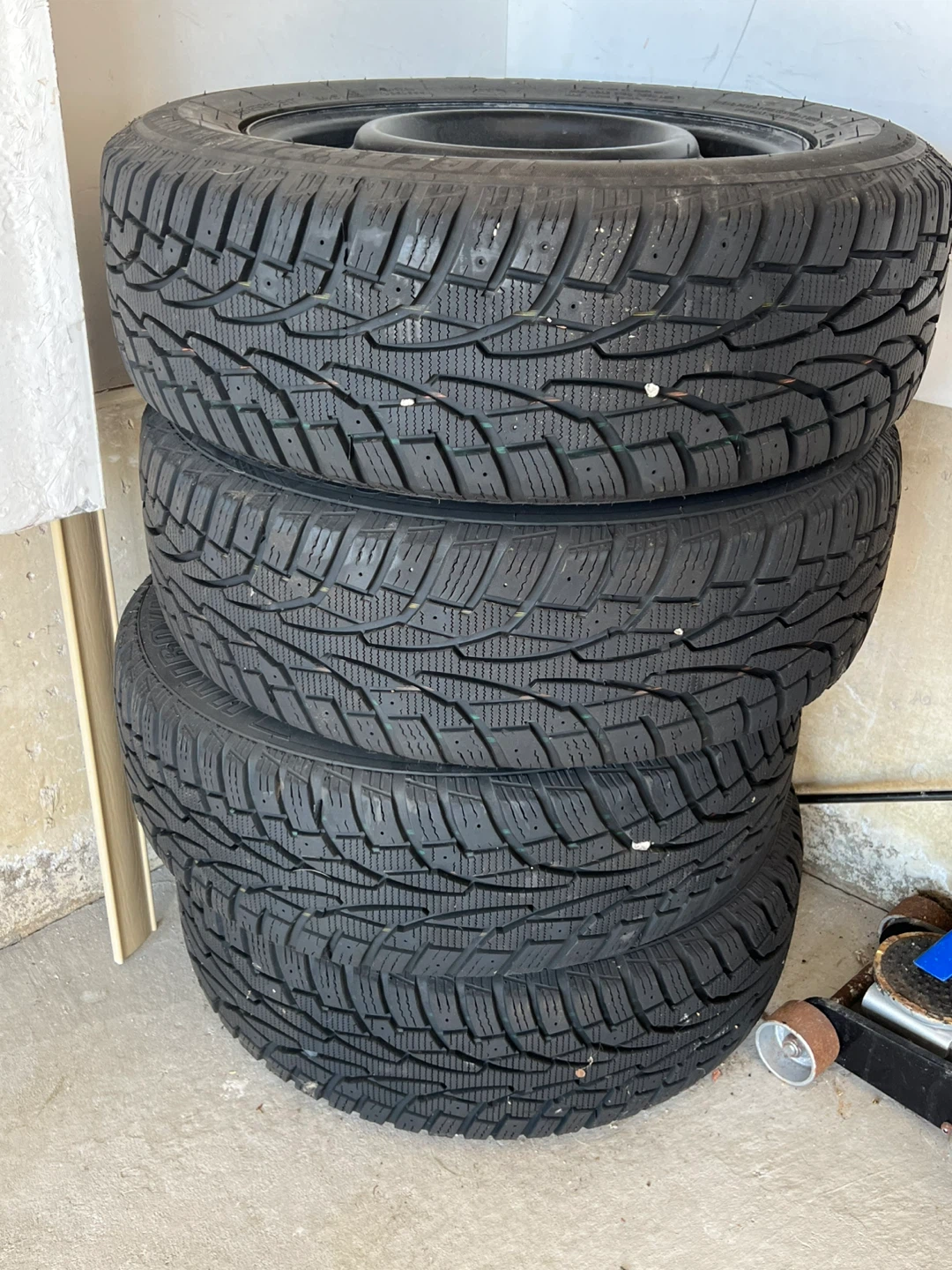 Winter Tires with Rims 195/65R15