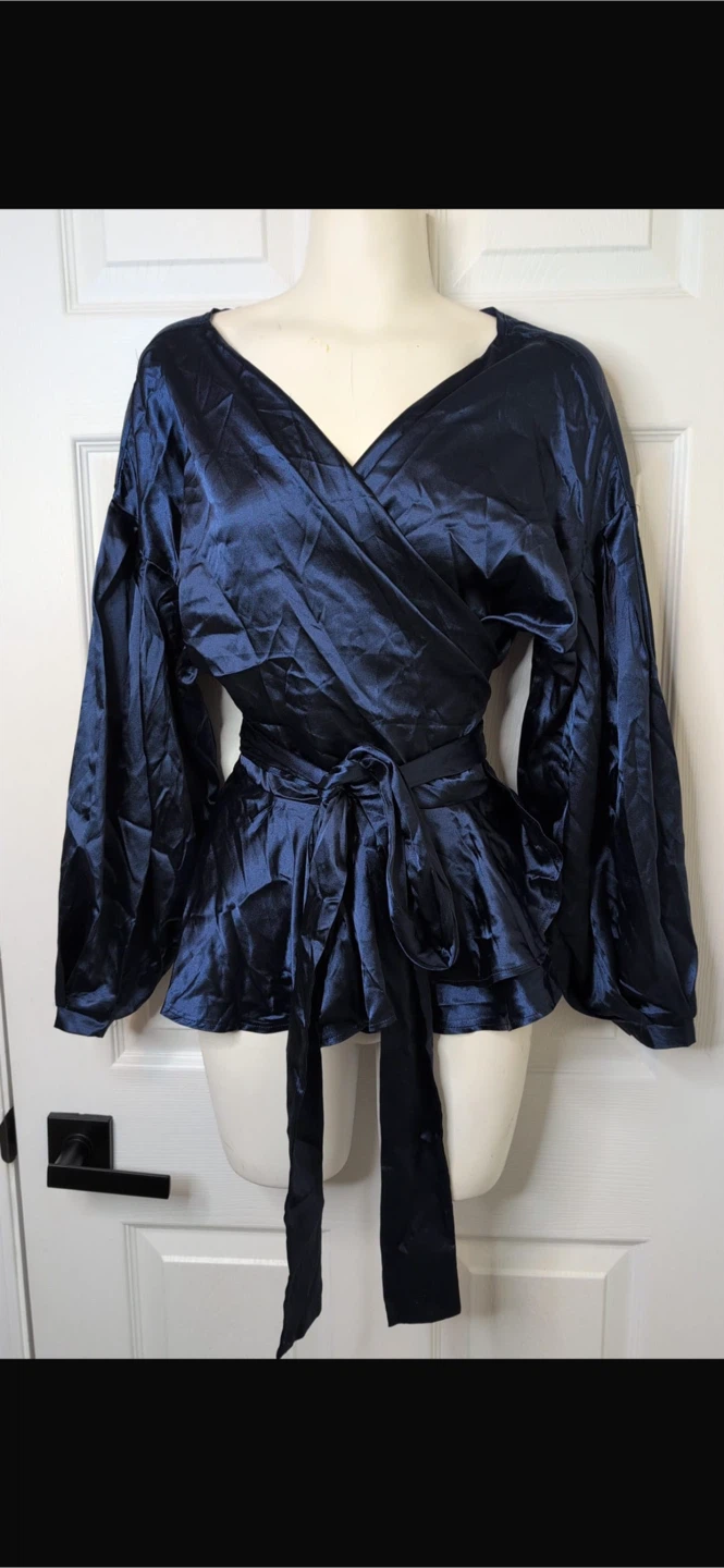 NEW! AVANOVA Navy Blue Satin Wrap Blouse XL - photo 2