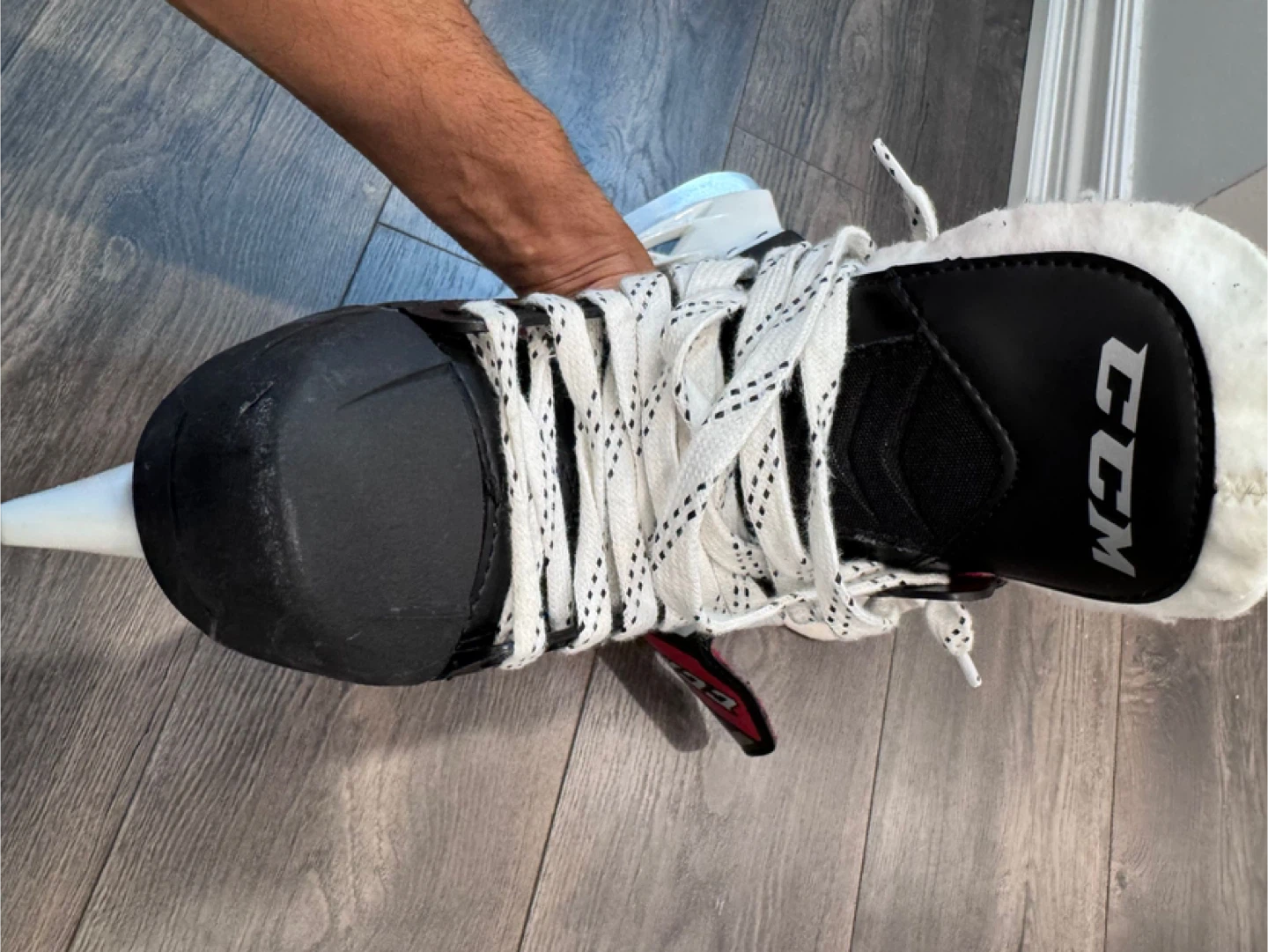CCM Hockey Skates - photo 3