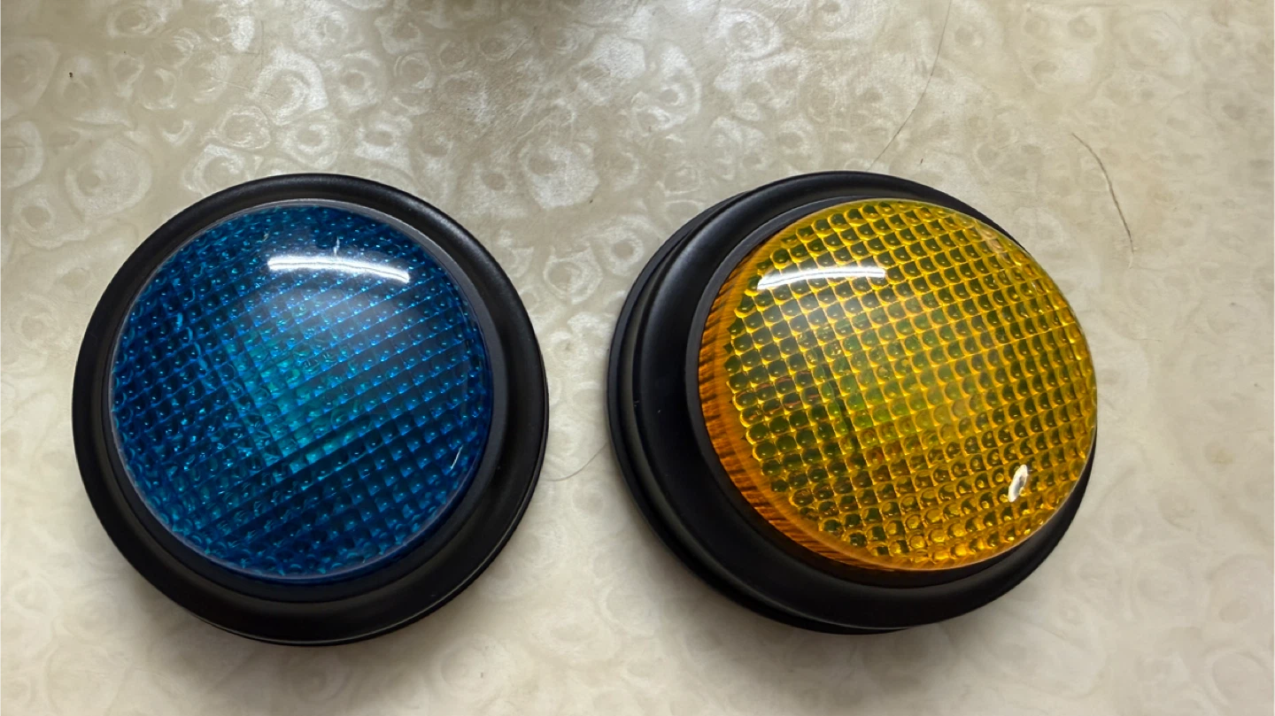 Brand New 2-Pack Game Buzzers - Blue and Yellow