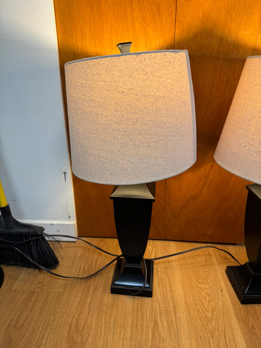 Black Table Lamp with Beige Shade - photo 5