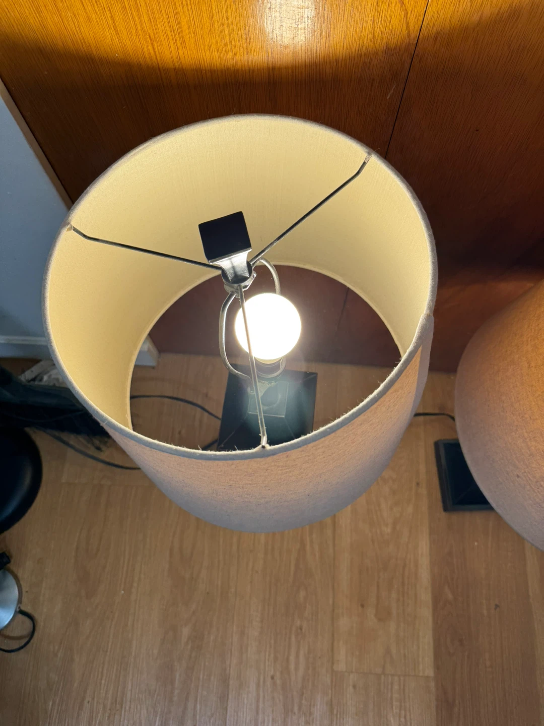 Black Table Lamp with Beige Shade - photo 4