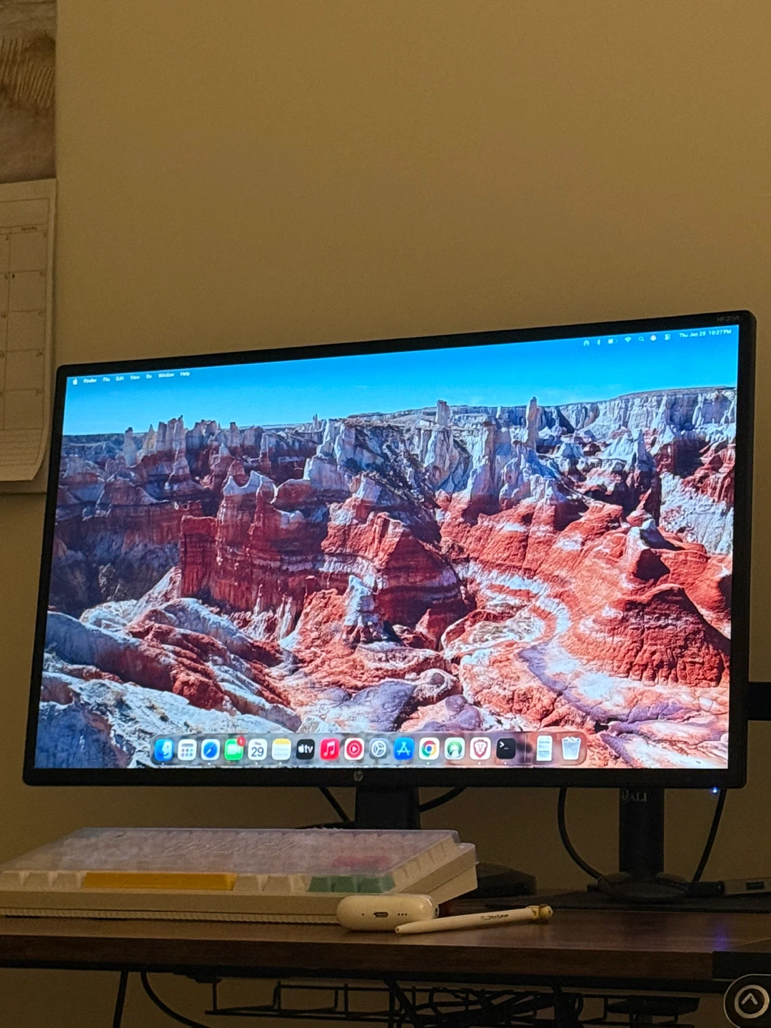 HP 27 inch IPS LED Monitor