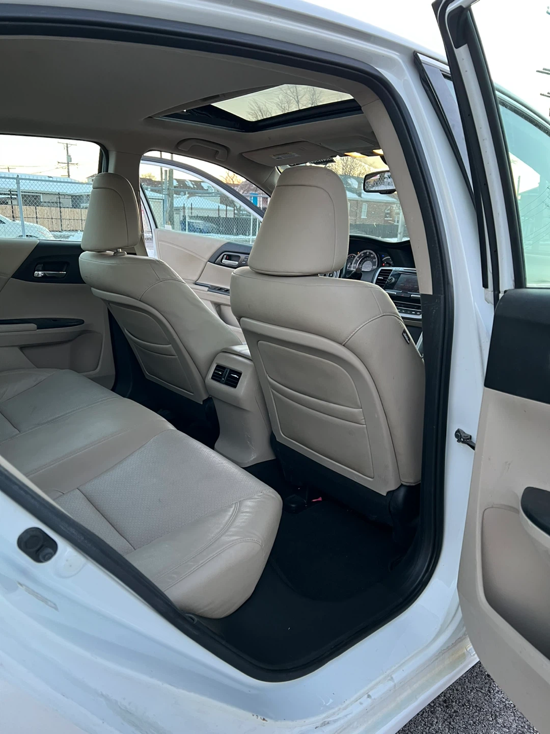 2014 White Honda Accord Sedan EX-L - photo 5
