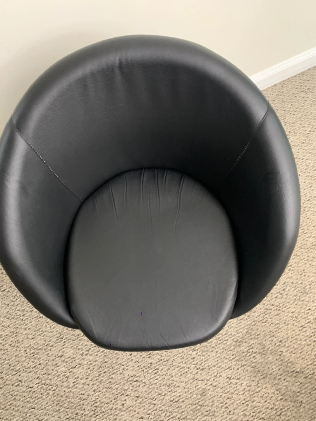 Chair / Furniture - Black Swivel Accent Chair - photo 4