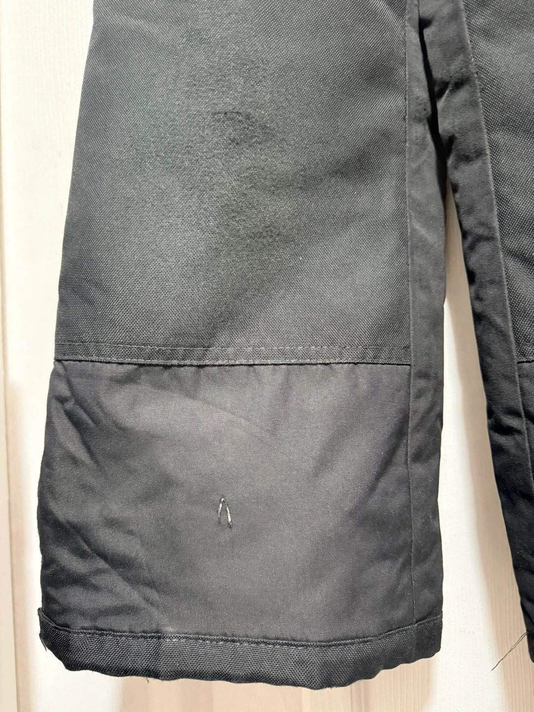 Size 6- OshKosh B'gosh Black Insulated Snow Bib Overalls - photo 3