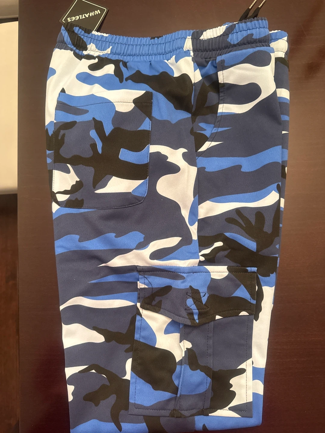 WHATLEES Camo Cargo Pants