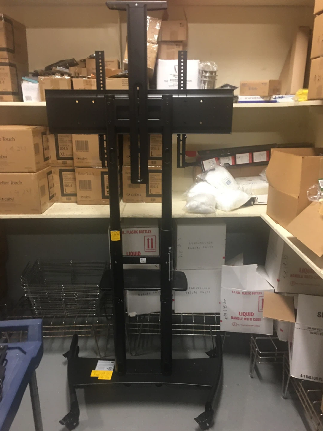 North Bayou TV Cart Mobile Floor Stand AVA1800-70-1P