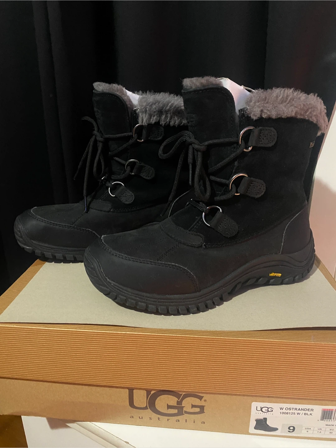 UGG W Ostrander Winter Snow Boots - Black, Size 9
