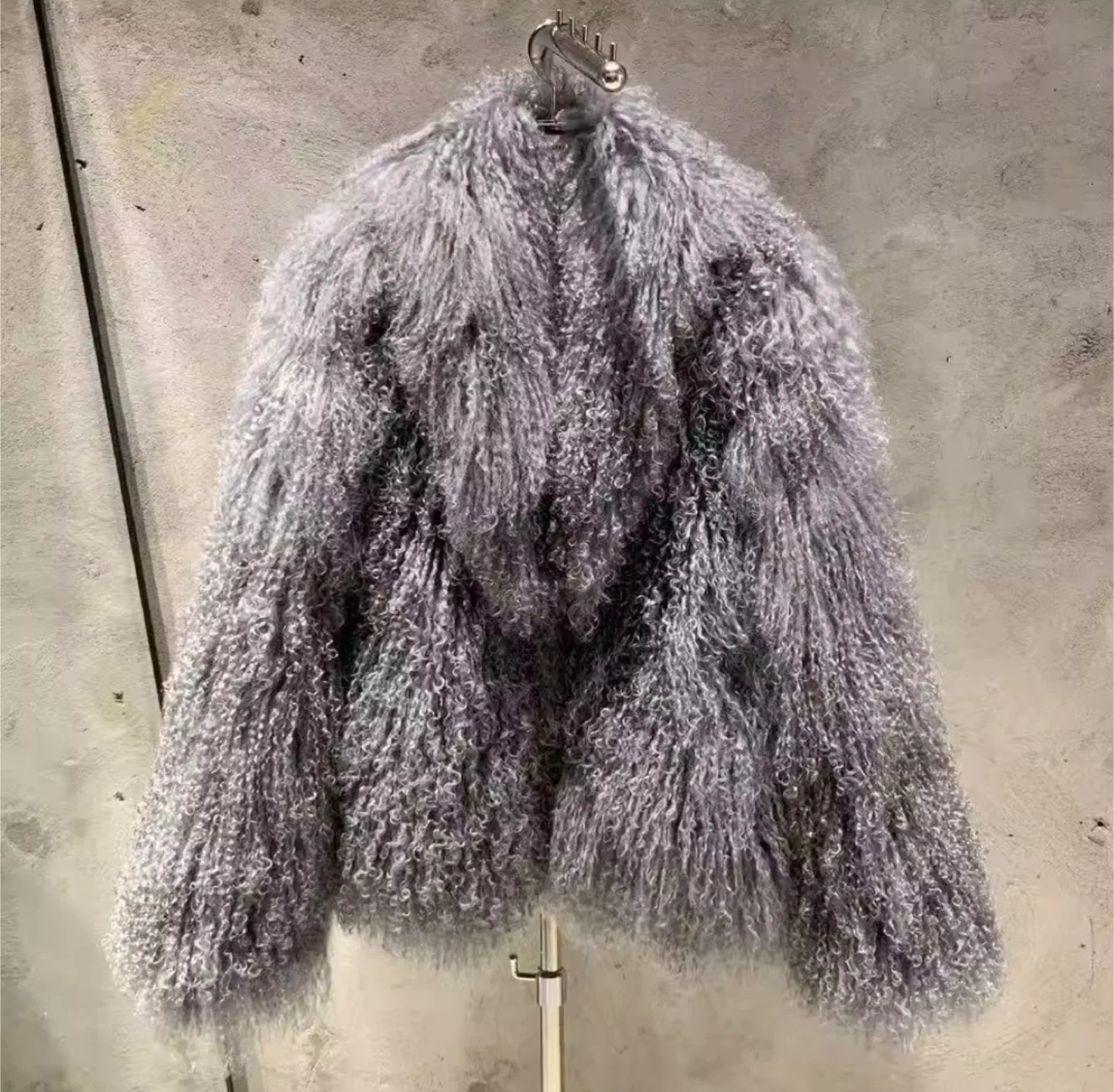 New genuine ship fur coat size M, grey - photo 3