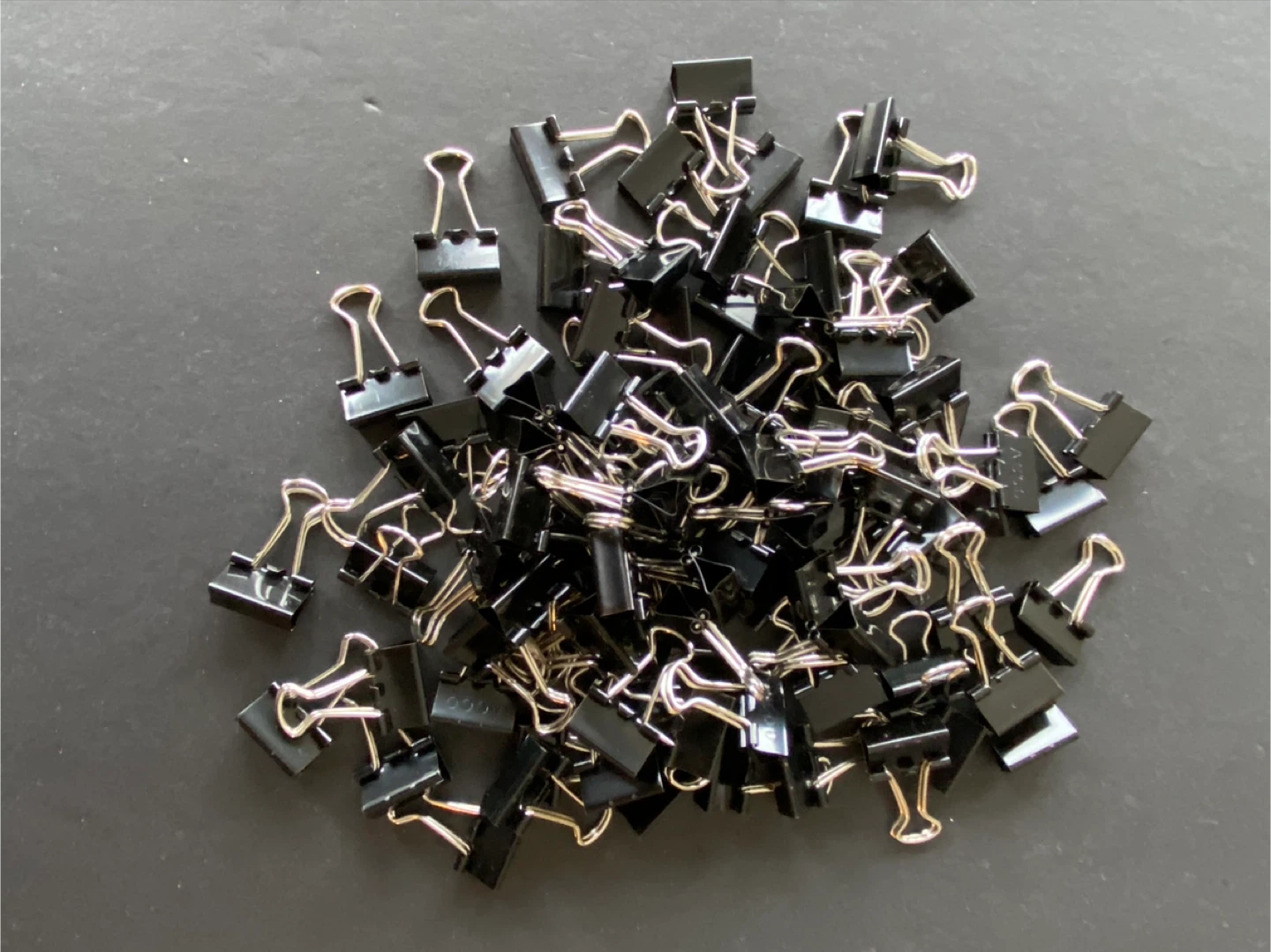 BINDER CLIPS - HUGE LOT OF 630+, VARIOUS SIZES  *OVER 5.5 LBS*
