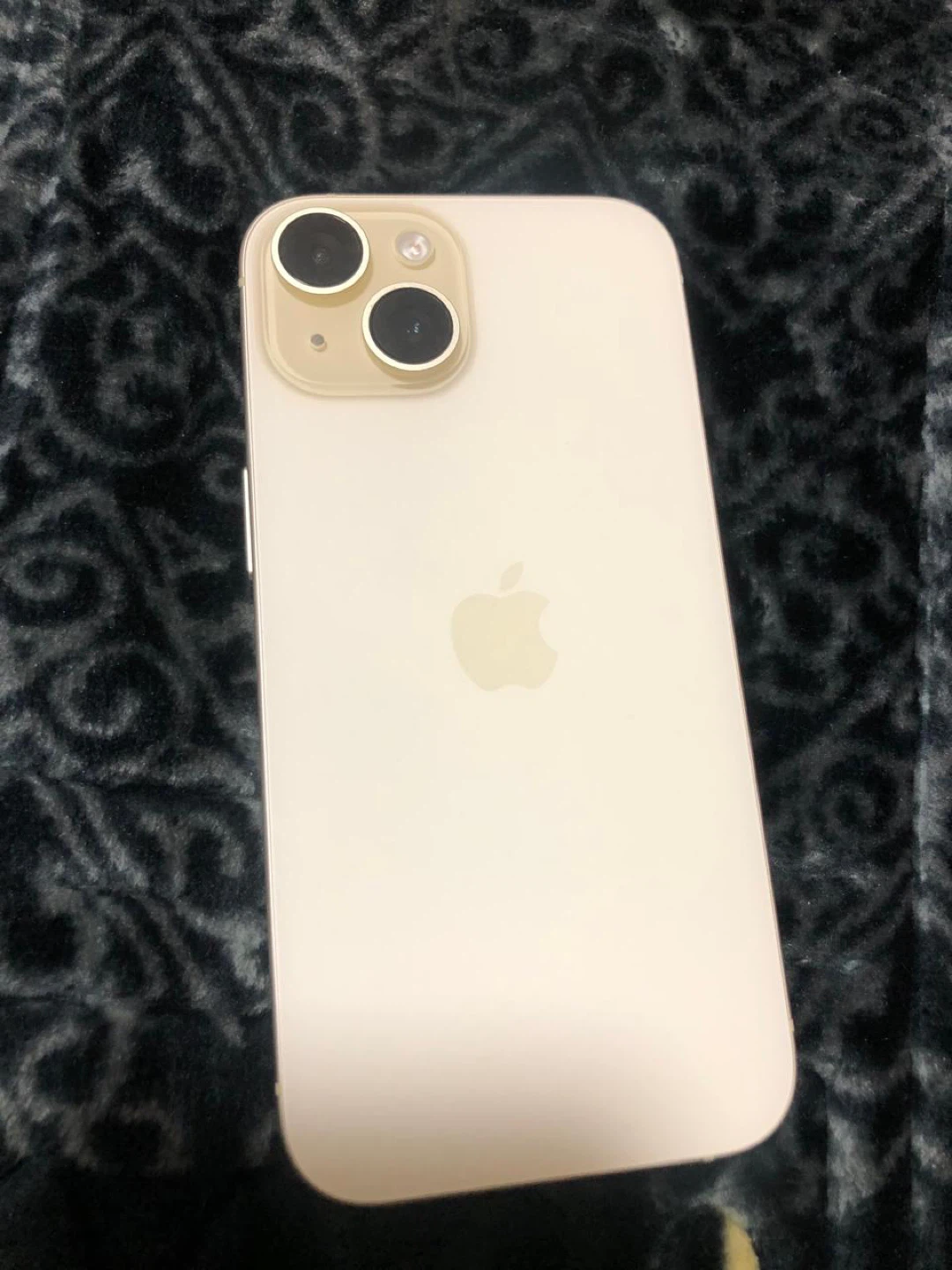 Apple iPhone 15 - photo 2