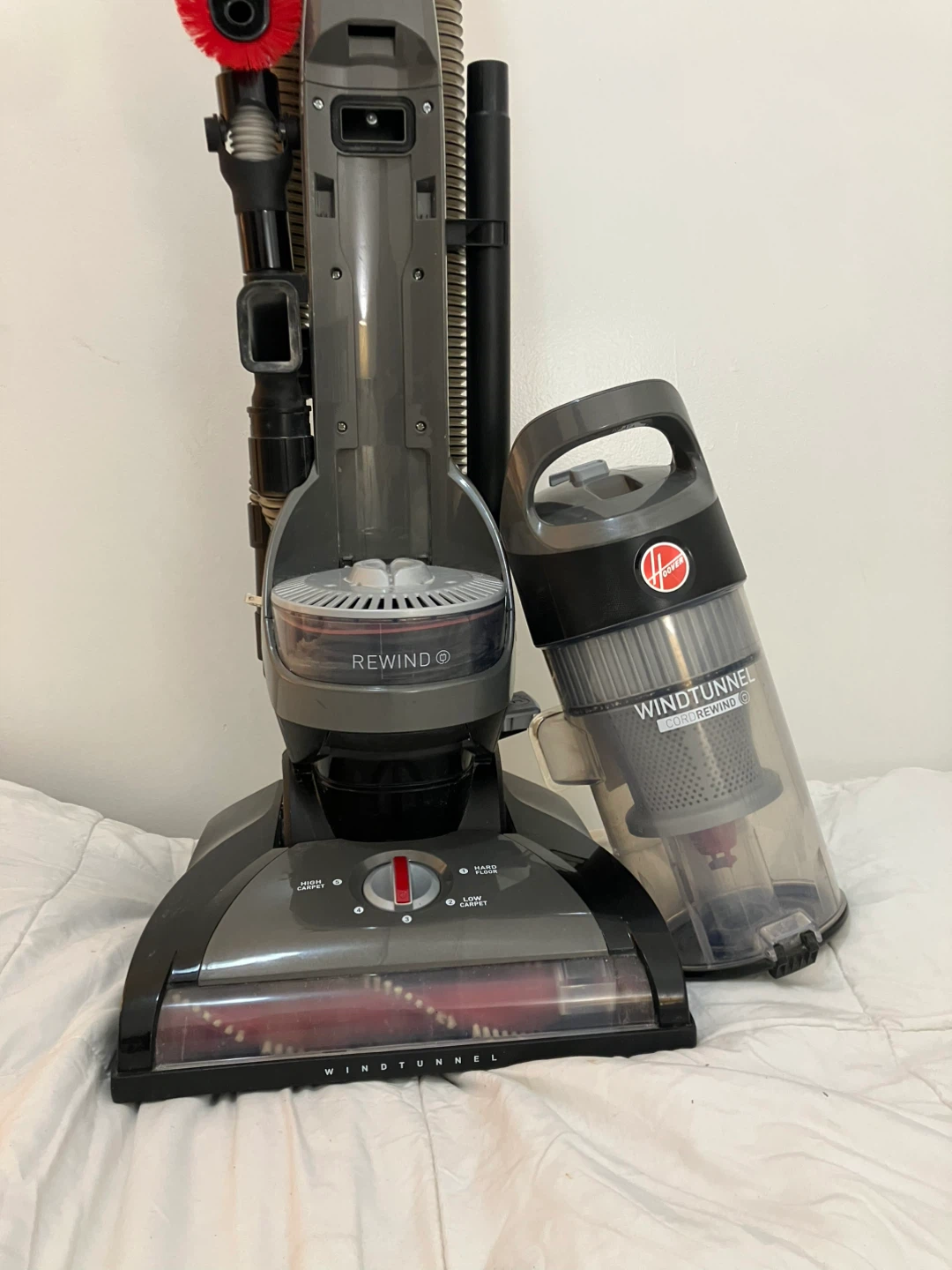 Hoover WindTunnel Rewind Pro Bagless Vacuum - Works Perfectly - photo 3