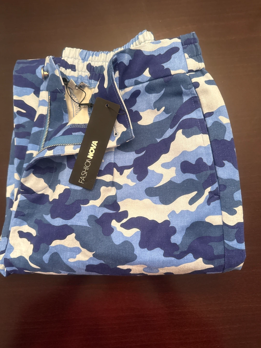 Fashion Nova Blue Camo Cargo Pants - Size L - photo 4