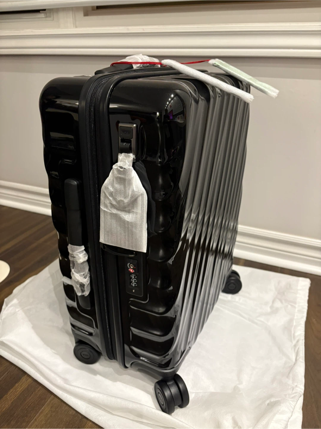 Tumi 19 Degree Black Hardside Carry-On Luggage
