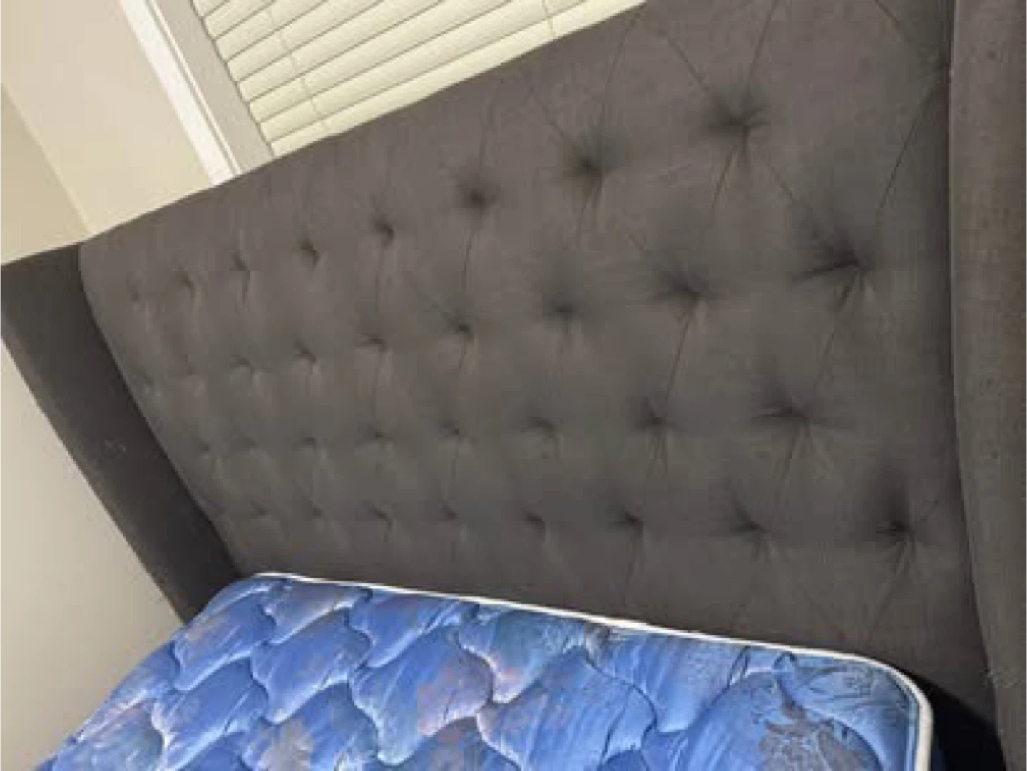 Tufted Wingback Headboard - photo 3