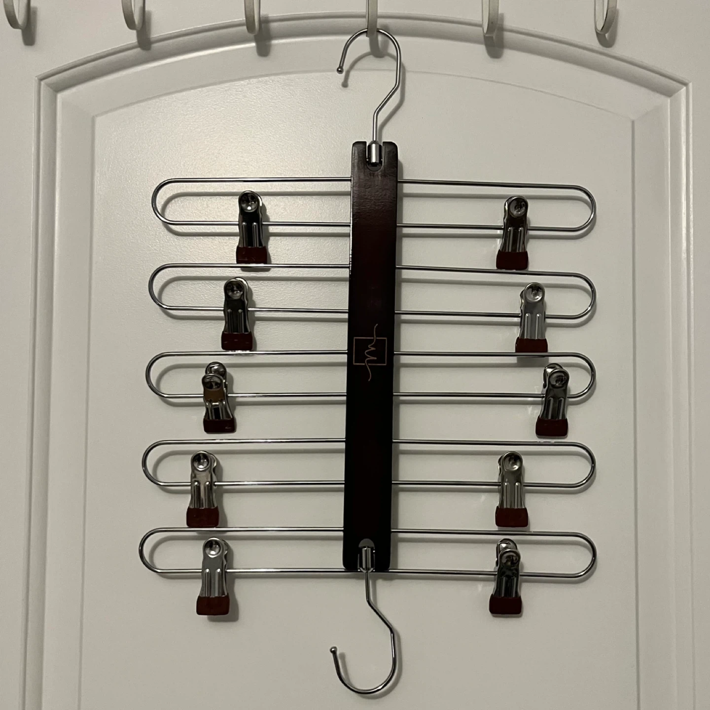 Skirt hanger