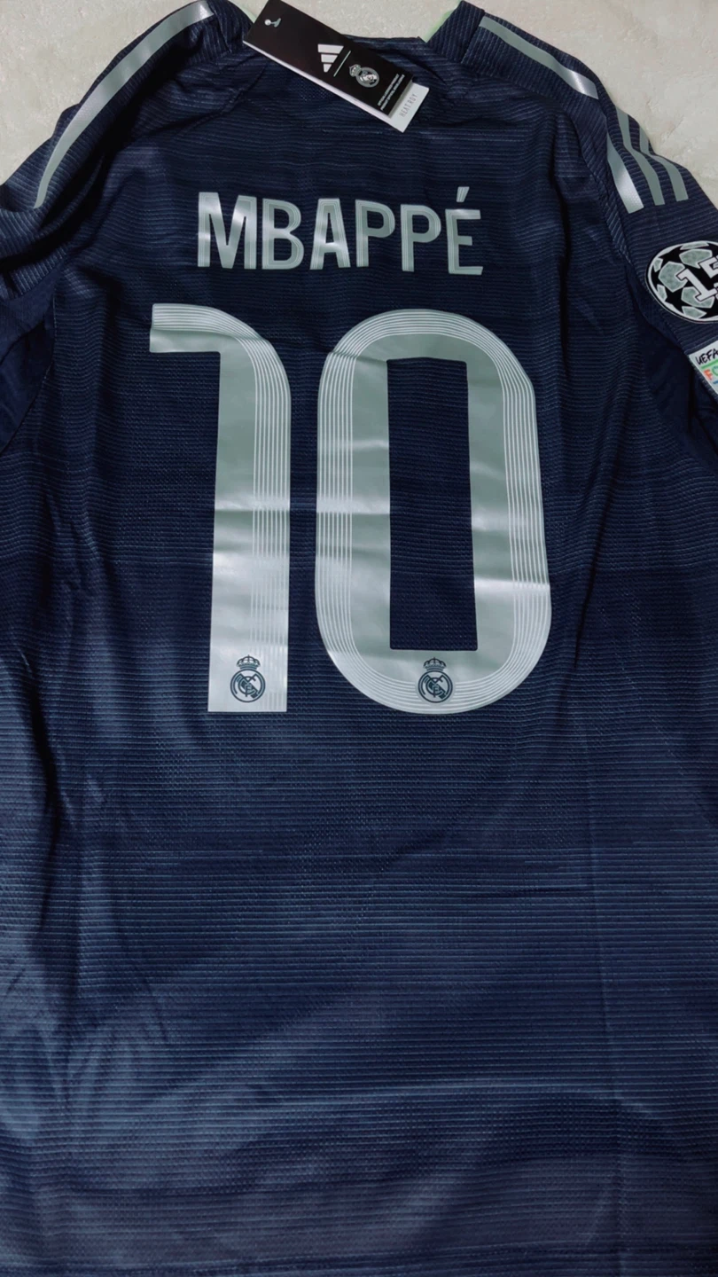Nike KOBE Phantom Football & Real Madrid Mbappé Jersey - photo 2