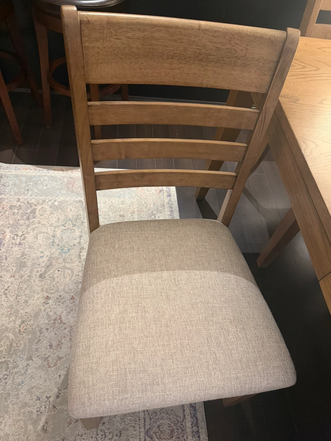 Extendable Wooden DiningTable & Chairs from Property Brothers - photo 4