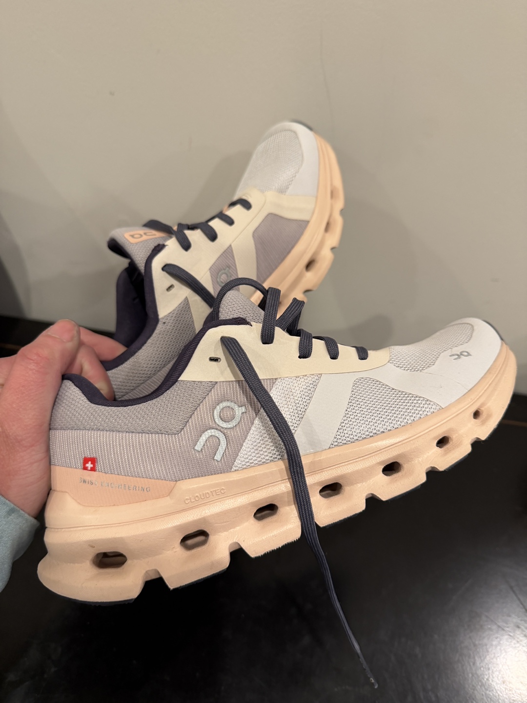 On Cloud Running Shoes - Womens 6.5