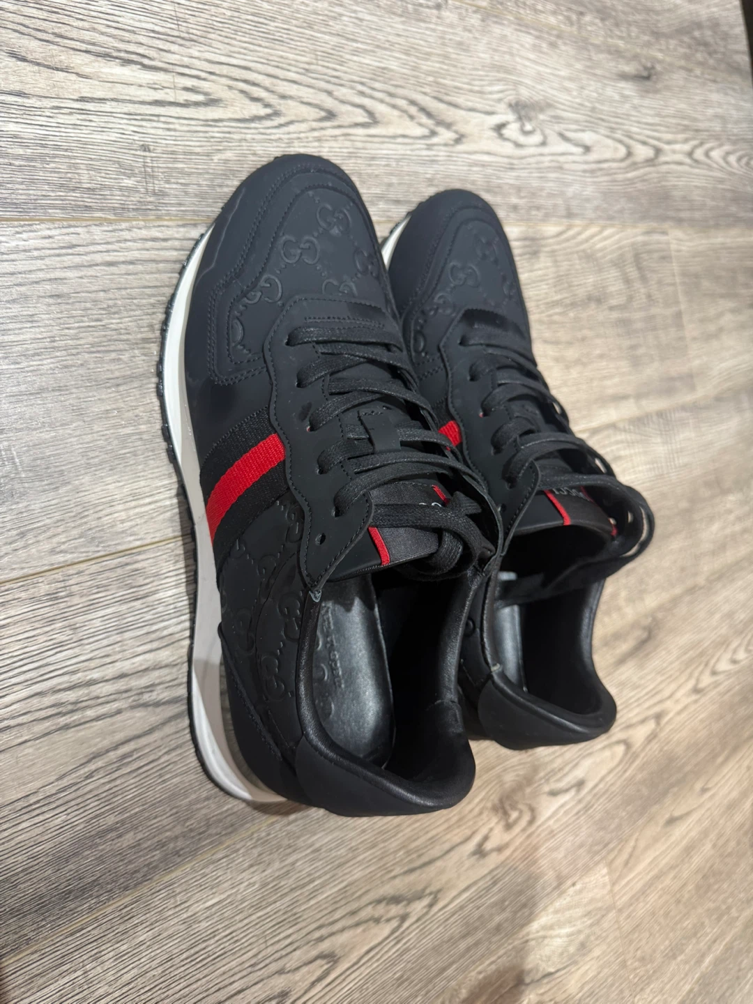 Gucci Sneakers – Size 10 - photo 4