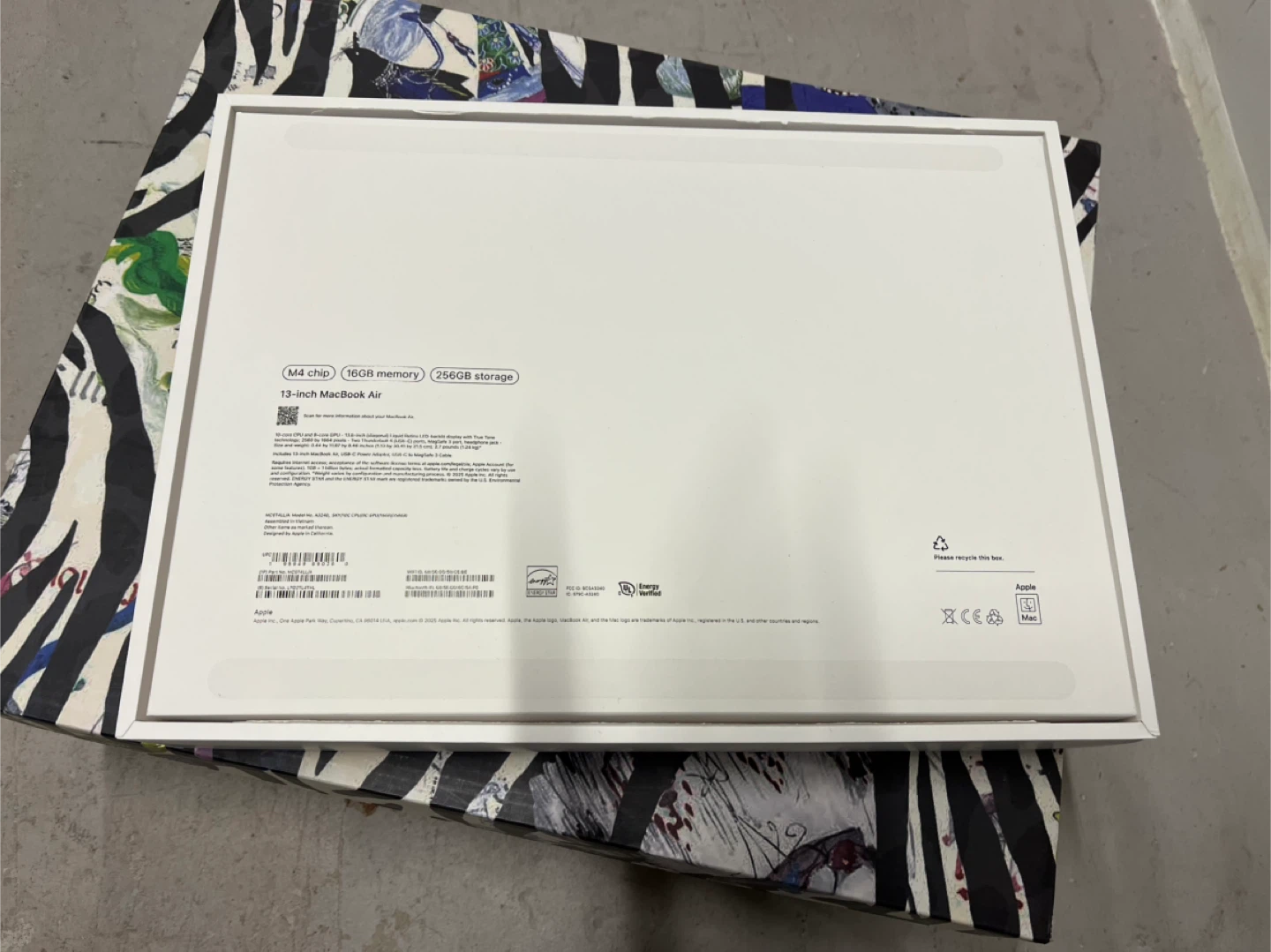 Empty Box Apple MacBook Air 13-inch M4 Chip