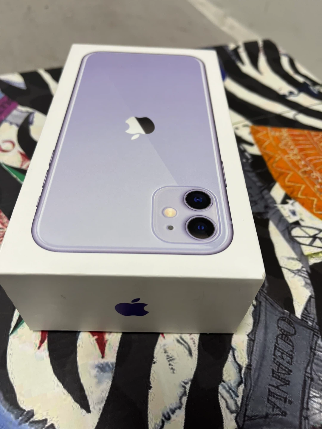 Empty Box Apple iPhone 11 Purple 128GB - photo 4