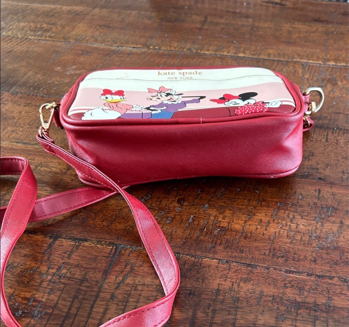 Kate Spade Disney Minnie Mouse Daisy Duck Goofy Crossbody Bag - photo 3