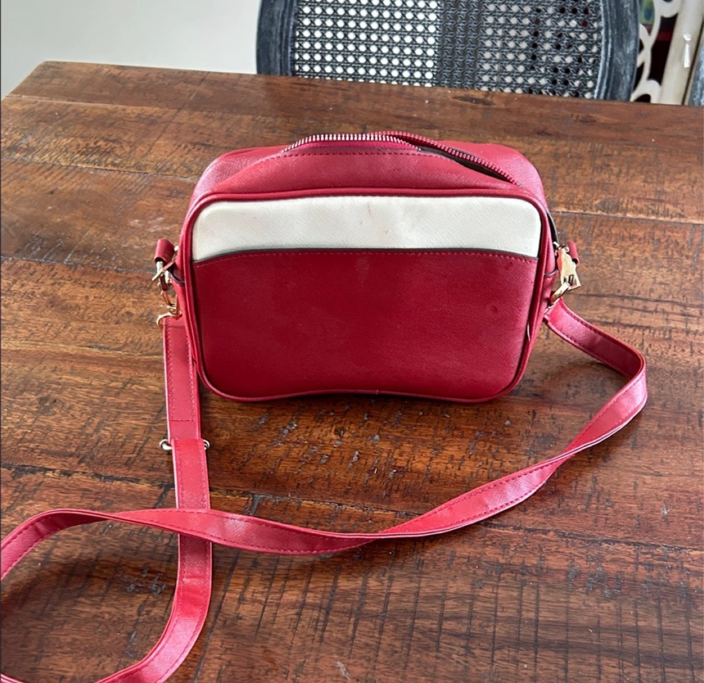 Kate Spade Disney Minnie Mouse Daisy Duck Goofy Crossbody Bag - photo 2