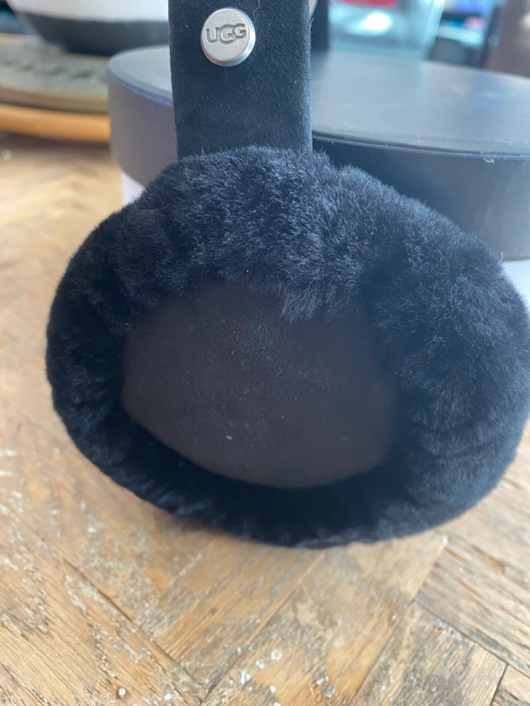 UGG Black Sheepskin Earmuffs - photo 2