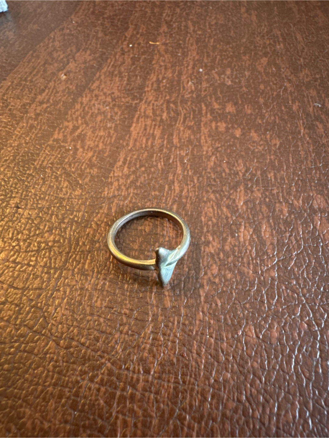 Silver Tone Whale Tail Ring - photo 2