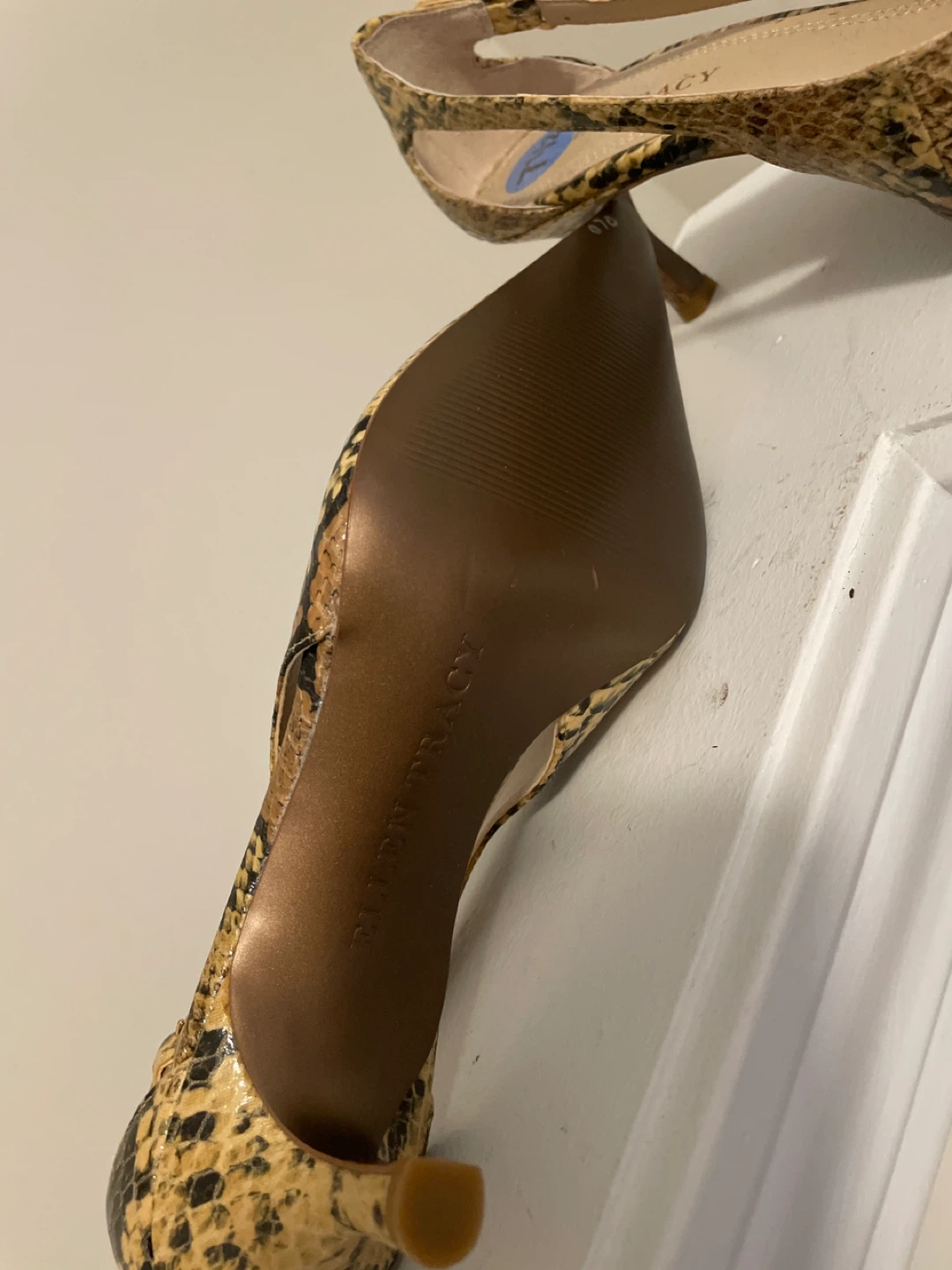 Brand new Heels - Size 7.5 - photo 4