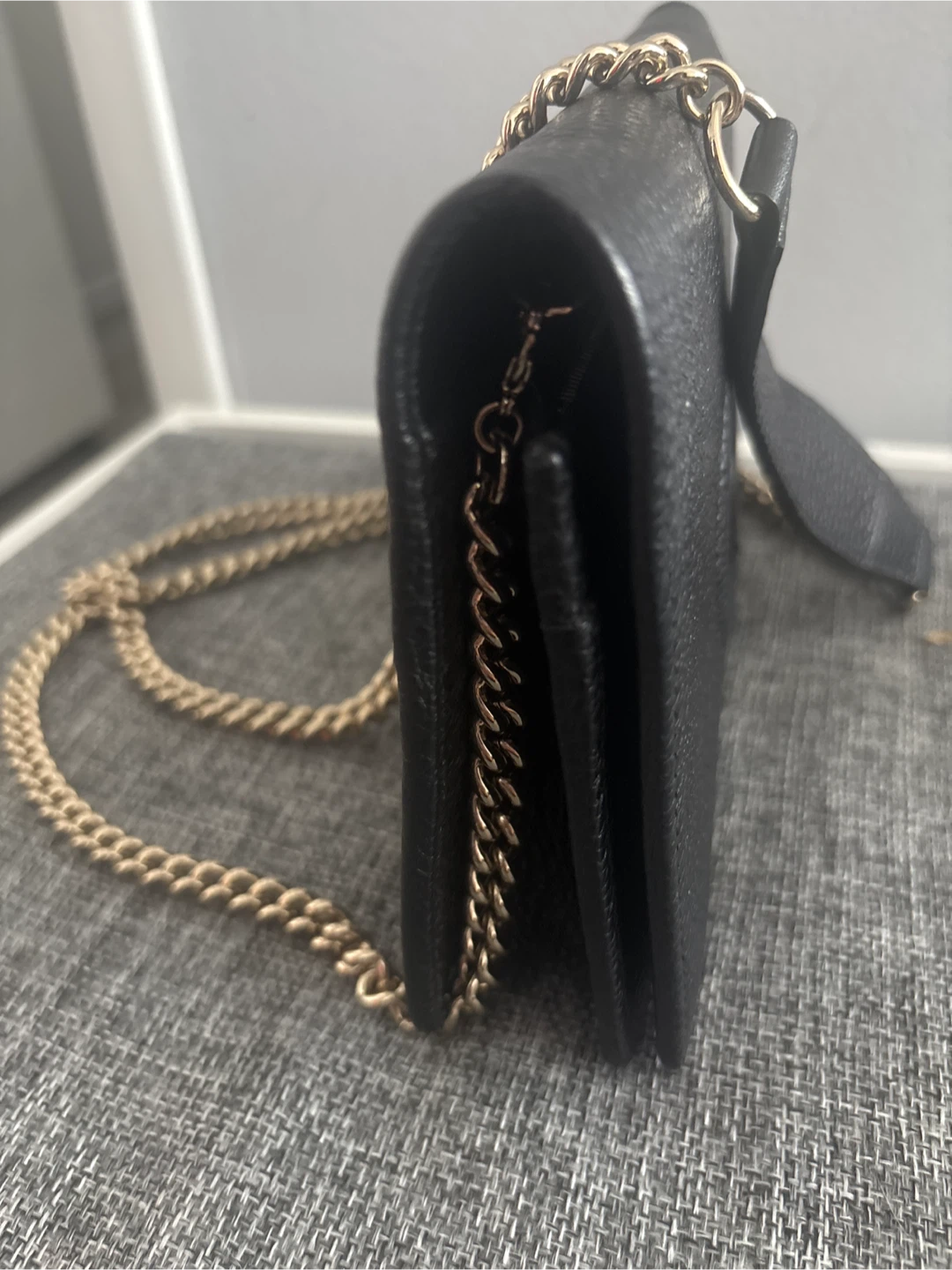 Gucci Black Leather Shoulder Bag with silver Chain - photo 3