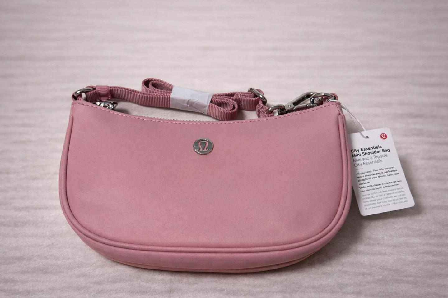 lululemon City Essentials Mini Shoulder Pink Bag – 1L👜