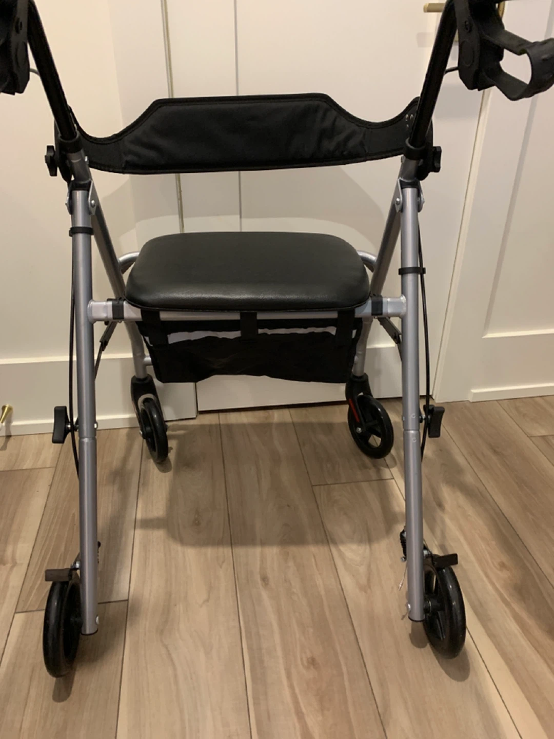 New - Retaoldth Rollator Walker with Seat - photo 2