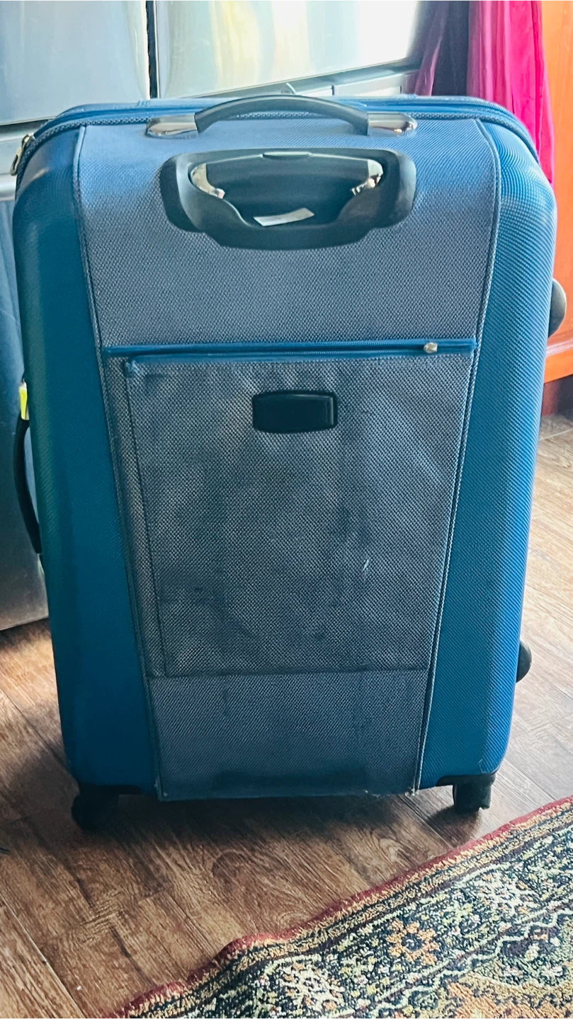 Samsonite Blue Spinner Suitcase