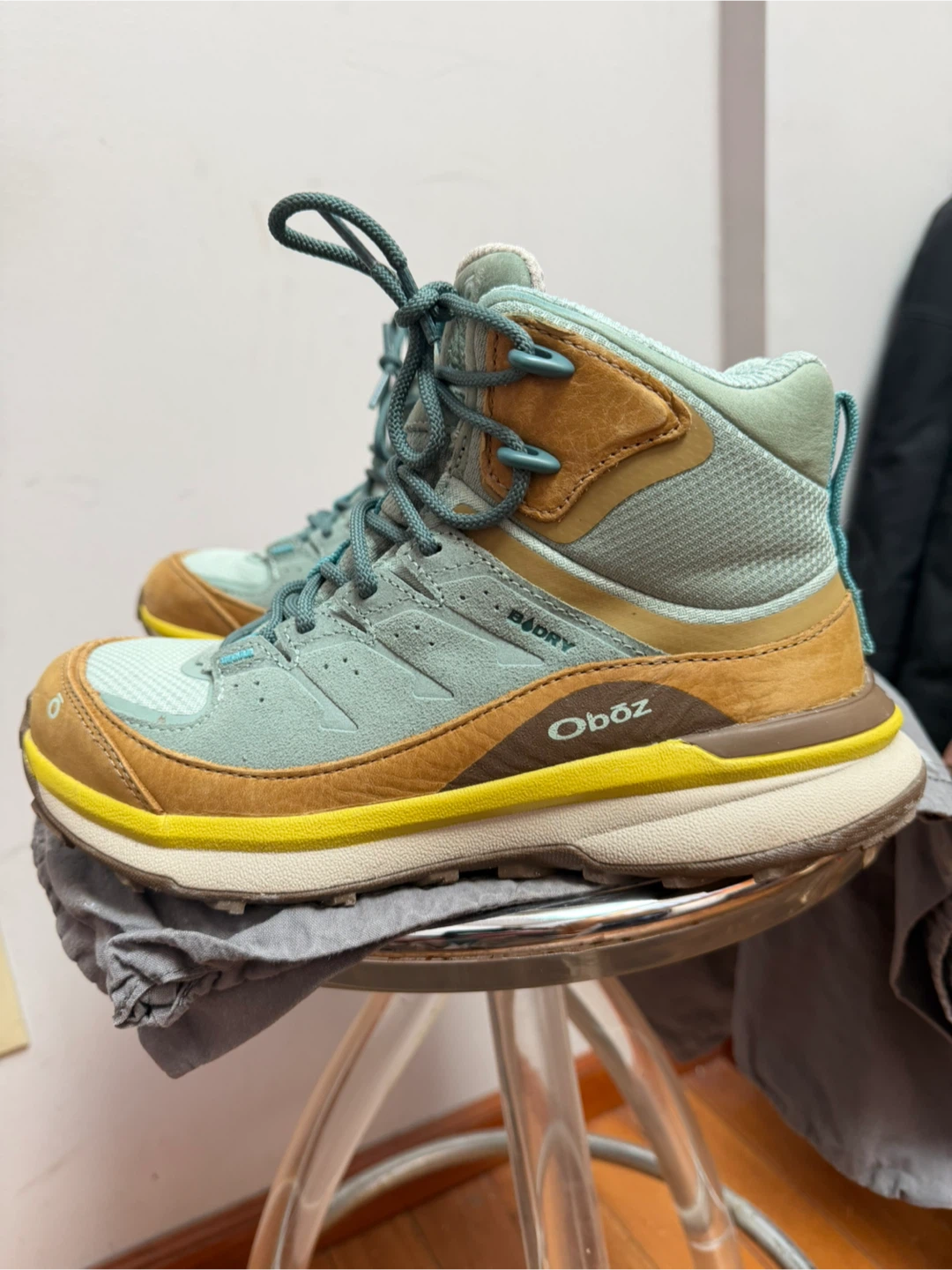 NIB Oboz boots - photo 2
