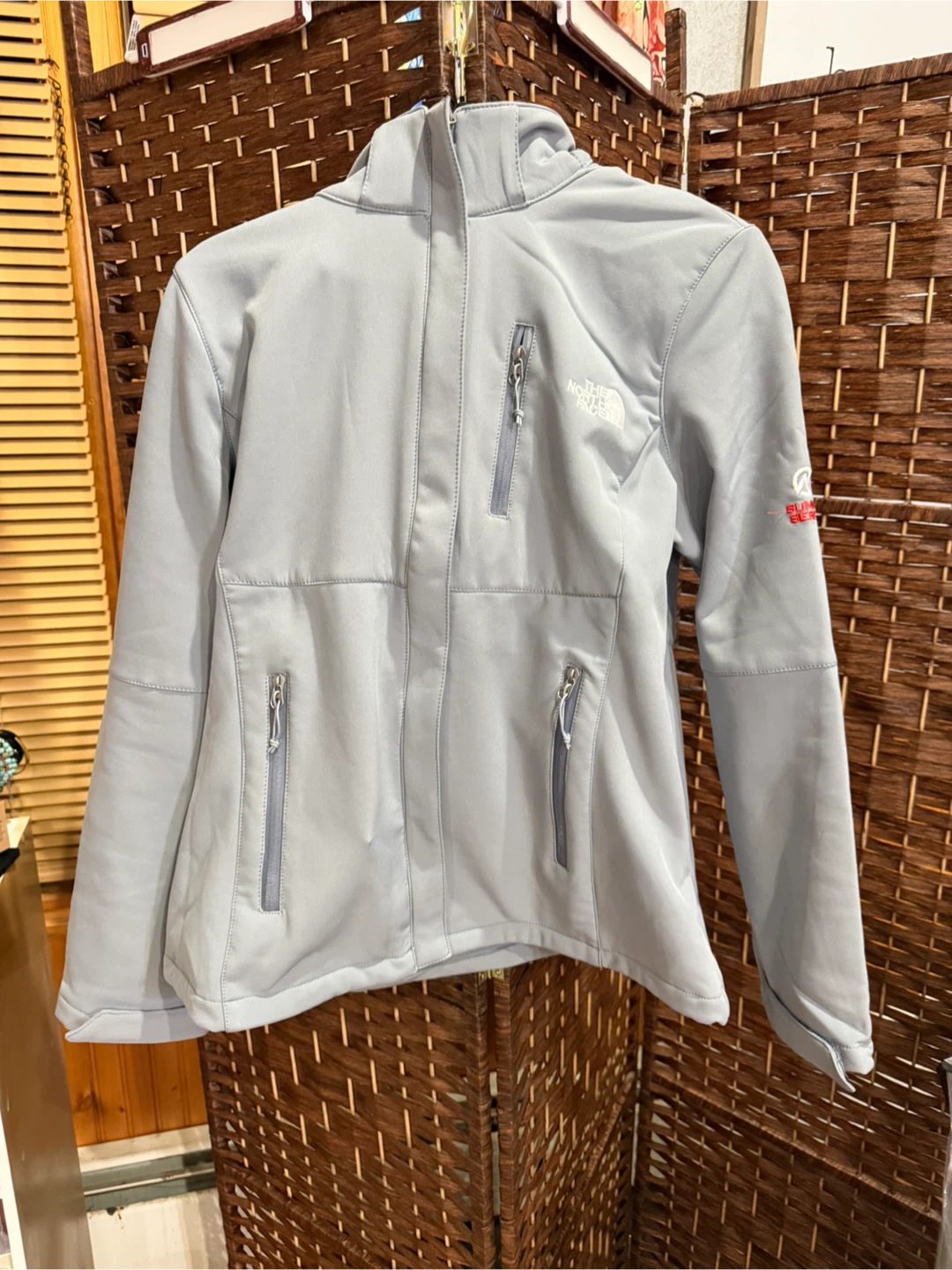 The North Face Women's Softshell Jacket - photo 2