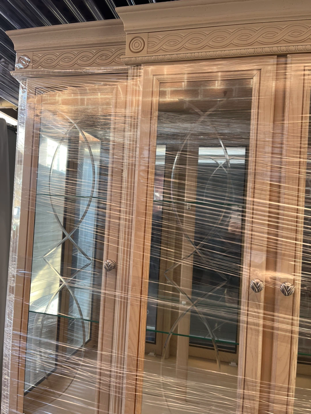 Wooden Buffet and Hutch Ivory Colour - photo 4