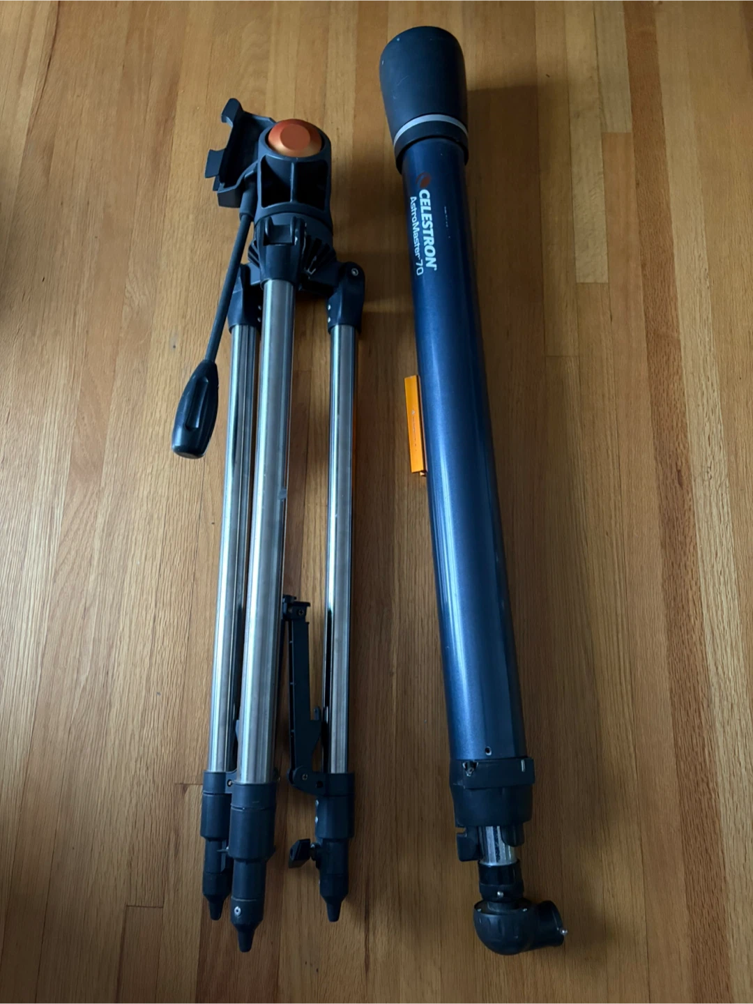 Celestron AstroMaster 70 Telescope with Tripod - photo 4